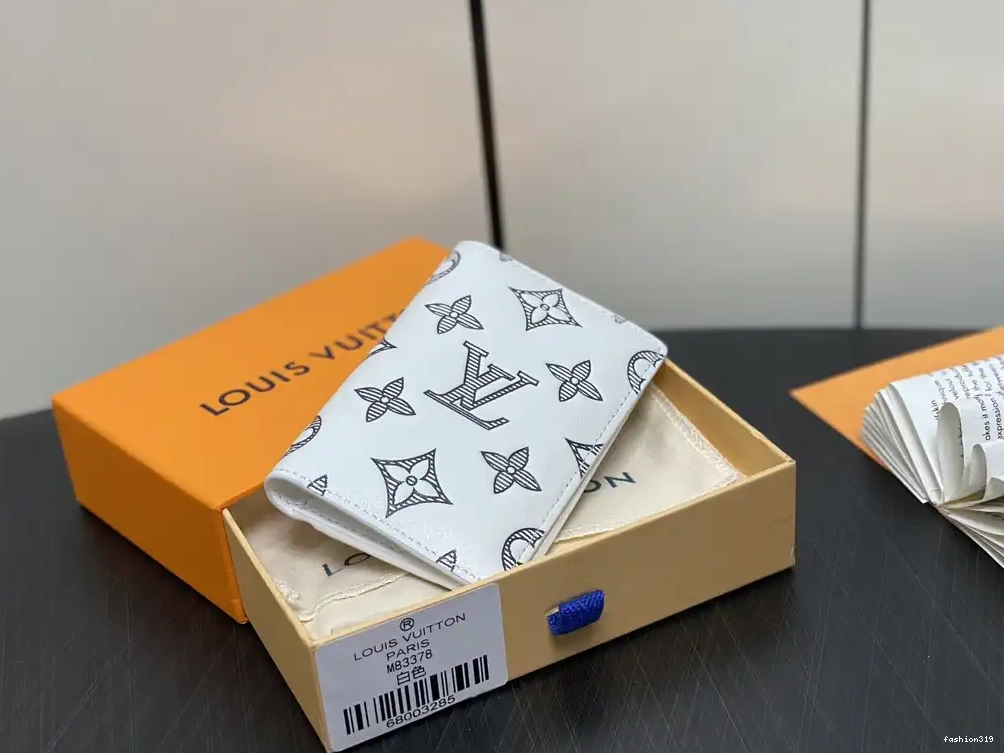 LOUIS Pocket Organizer-8*11.1*1 cm VUITTON 0407